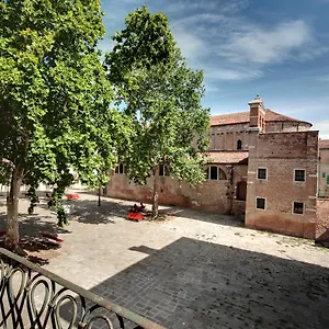 Apartment Accademia Opera Deluxe By Wonderful Italy, Venedig